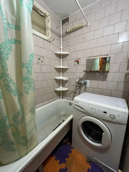 Продається 3на квартира 64м2, вул. Народного Руху. LD