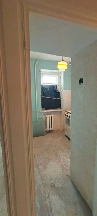 Продам  м\с 22м2  вул. Степана Бандери б.13
