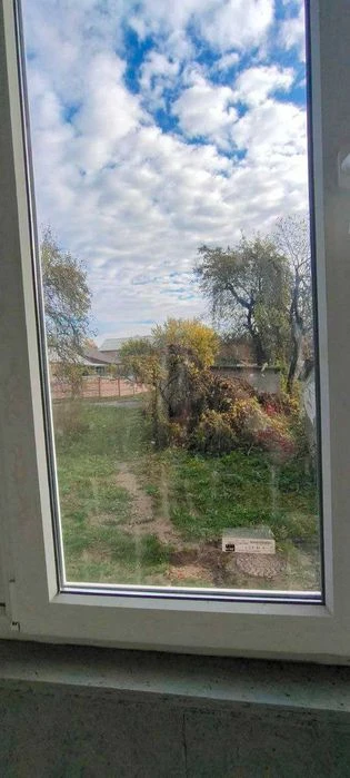 Продам  м\с 22м2  вул. Степана Бандери б.13