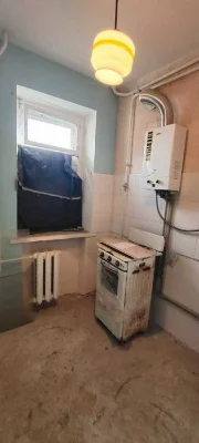 Продам  м\с 22м2  вул. Степана Бандери б.13