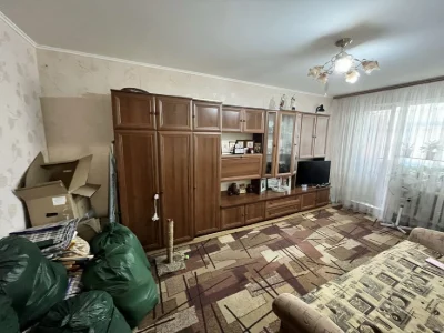 1кім кв з косметикою вул. Тероборони(Гагаріна).Подусівка.Сер