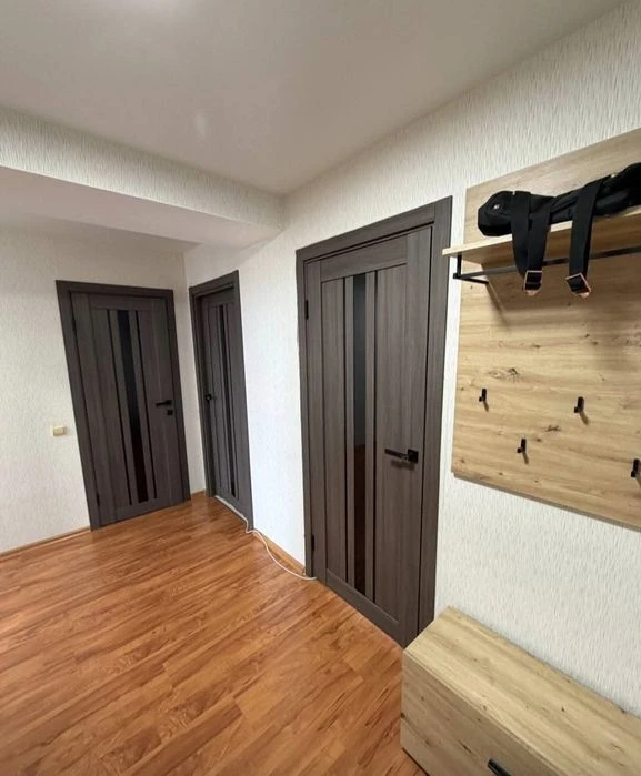 81м2 Продаж гарної 3 кім квартири Автономка