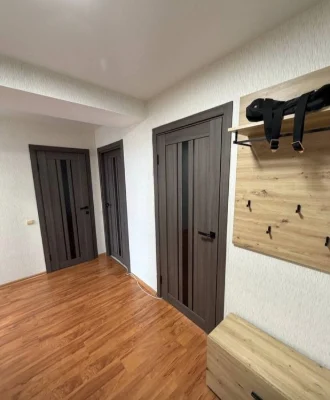81м2 Продаж гарної 3 кім квартири Автономка