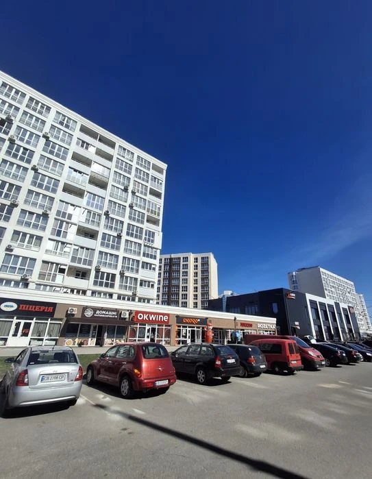 81м2 Продаж гарної 3 кім квартири Автономка