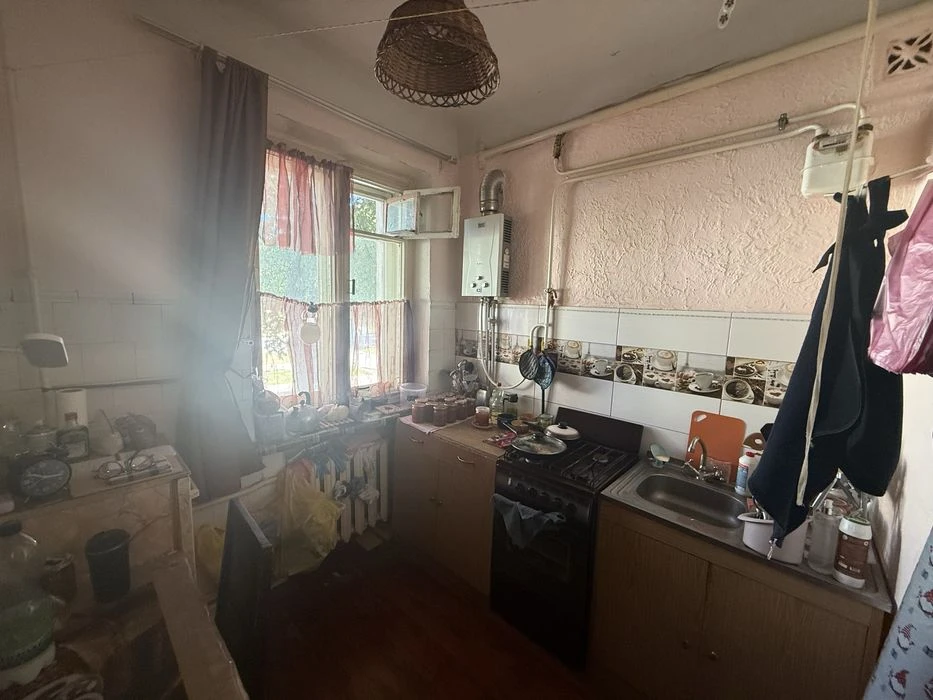 Продам 2-х кімнатну кв. в центрі міста вул. Коцюбинського
