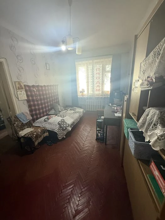 Продам 2-х кімнатну кв. в центрі міста вул. Коцюбинського