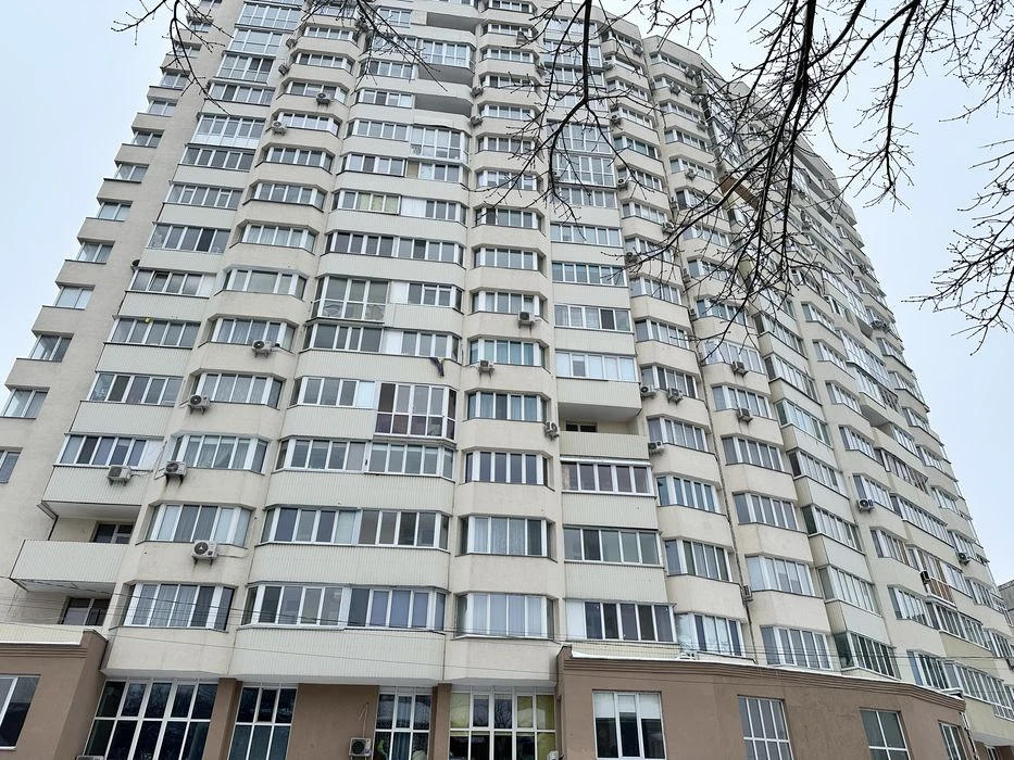 Простора 1 кім кв в центрі міста вул. Чорновола, р-н Градець