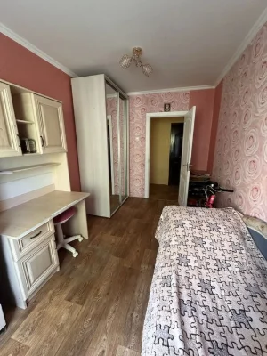 Продаж 2х кімнатної квартири по вул. В. Коваленко (Пухова)