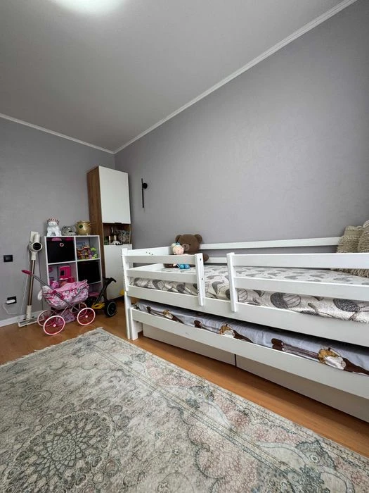 Трикімнатна квартира, 72 м2, вул. Єськова, АВТОНОМКА,  VS