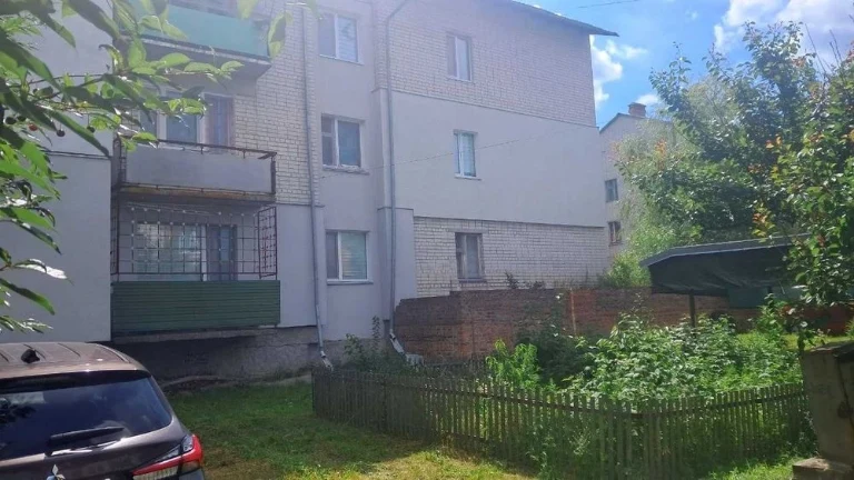 СМ Продам 3 квартиру 82 м² Автономне опалення  1 поверх Райо