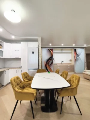 3-кімнатна квартира 92 м² | Автономне опалення | Окремий вхі