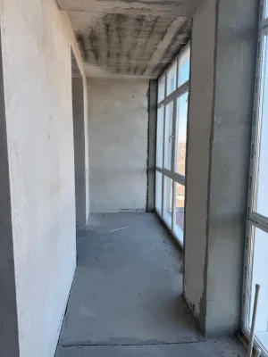 Продам трехкомнатную квартиру в центре город