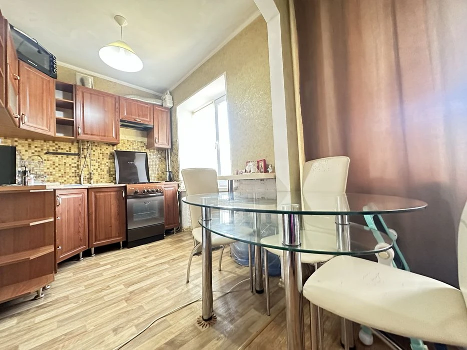Продам 2х кімн кв Центр, Круг, ремонт.