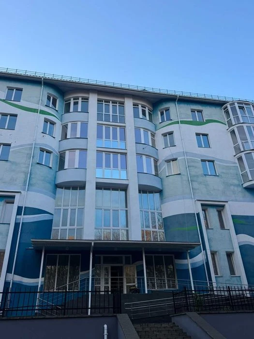 Продаж 2-х кімн кв-ри 54 м2, 3\5 новобудова, автон Савчука 7