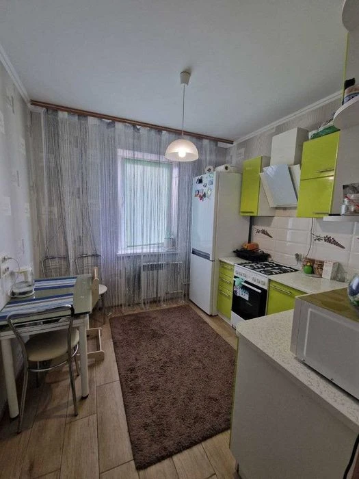 Продається 2-на квартира по вул.Освіти