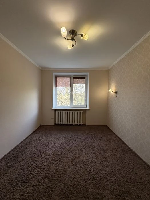 Продаж 3 кім квартира Вул Доценко 25 в біля 12 школи