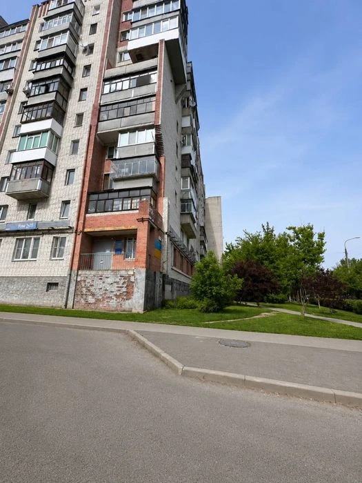 Продаж 3-кім. квартира вул. Шевченка 106