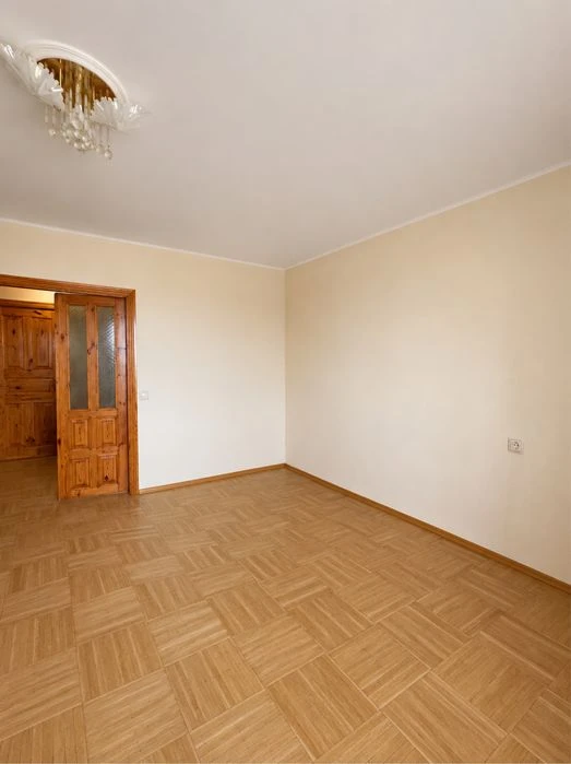 Продаж 3-кім. квартира вул. Шевченка 106