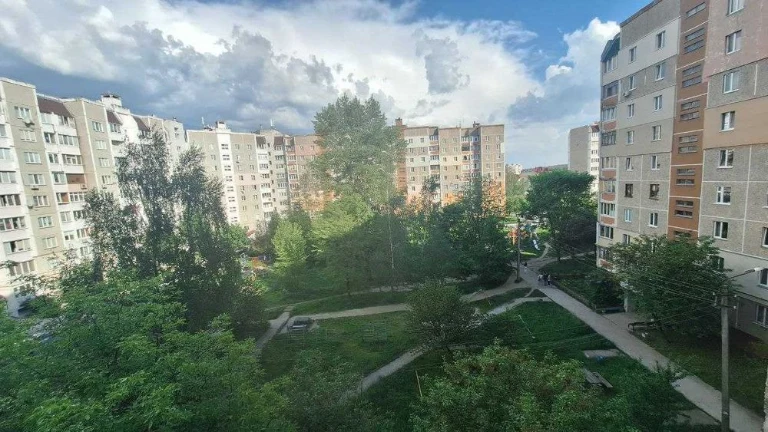 Продам 3-х комн. с Мебелью и Техникой! р-н Масаны, Сертифика