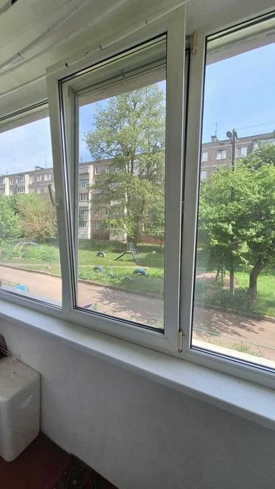 Продам 3-х комн. в Хорошем Состоянии, Є-Відновлення, Ваучер