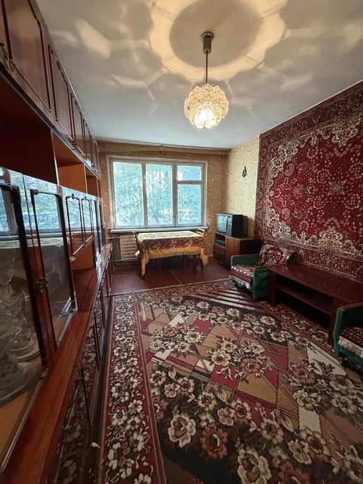 Продаж 2-во кімнатної квартири на вул.Любецькій,31
