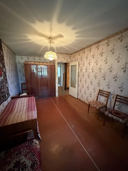 Продаж 2-во кімнатної квартири на вул.Любецькій,31