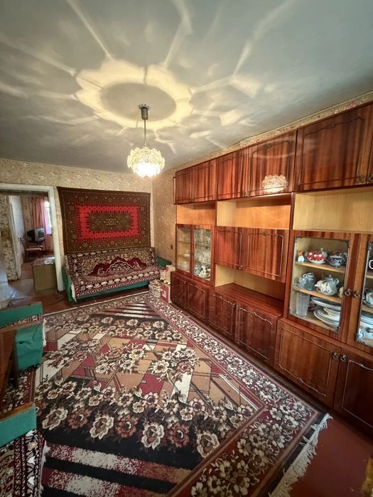 Продаж 2-во кімнатної квартири на вул.Любецькій,31