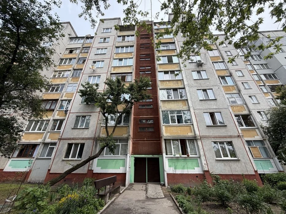 1 кім кв вул. Коваленко ( вул. Пухова), р-н Березового гаю
