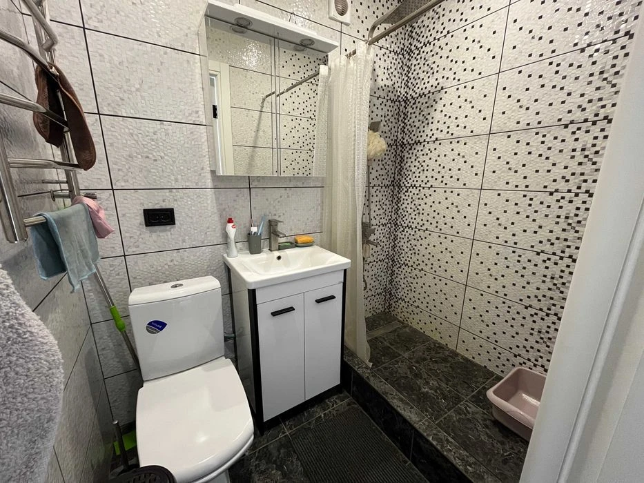 Продається сучасна 1на смарт-квартира в цегляному будинку, М