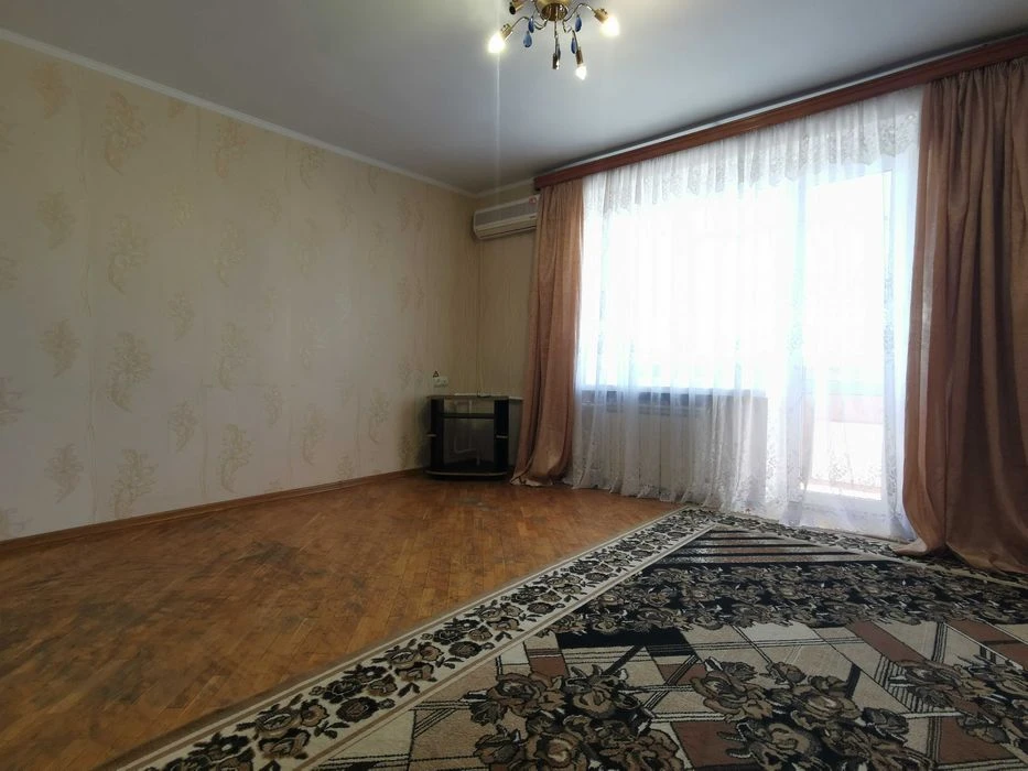 Однокімнатна квартира 37 м2 в центрі міста цегляний будинок