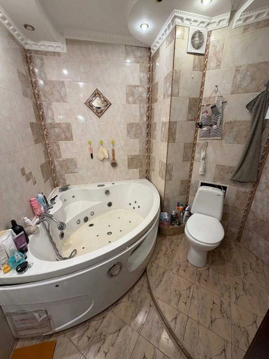Продам 3-х комн.  Є-Відновлення