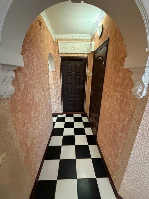 Продам 3-х комн.  Є-Відновлення