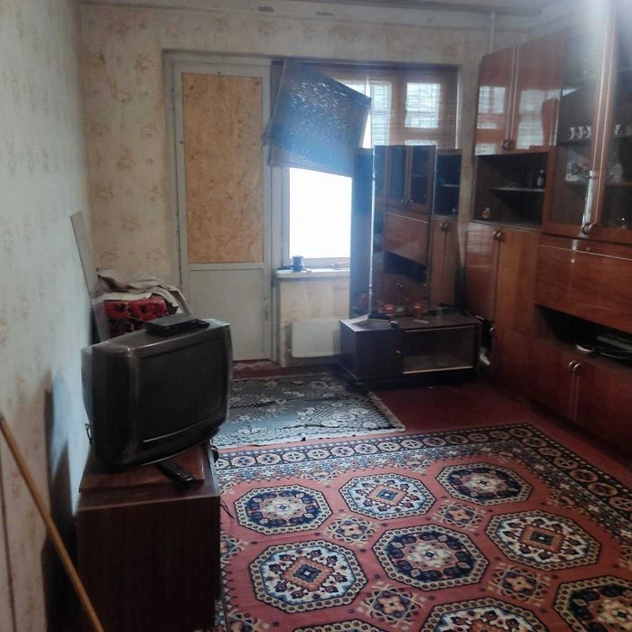Продається однокімнатна квартира центр, можна під сертифікат