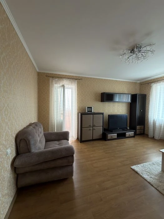 Продаж сучасноі 2х кімнатної квартирі в центрі