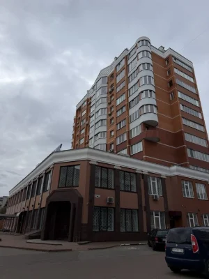 Продаж сучасноі 2х кімнатної квартирі в центрі