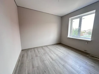Two-story Townhouse with renovation No commission