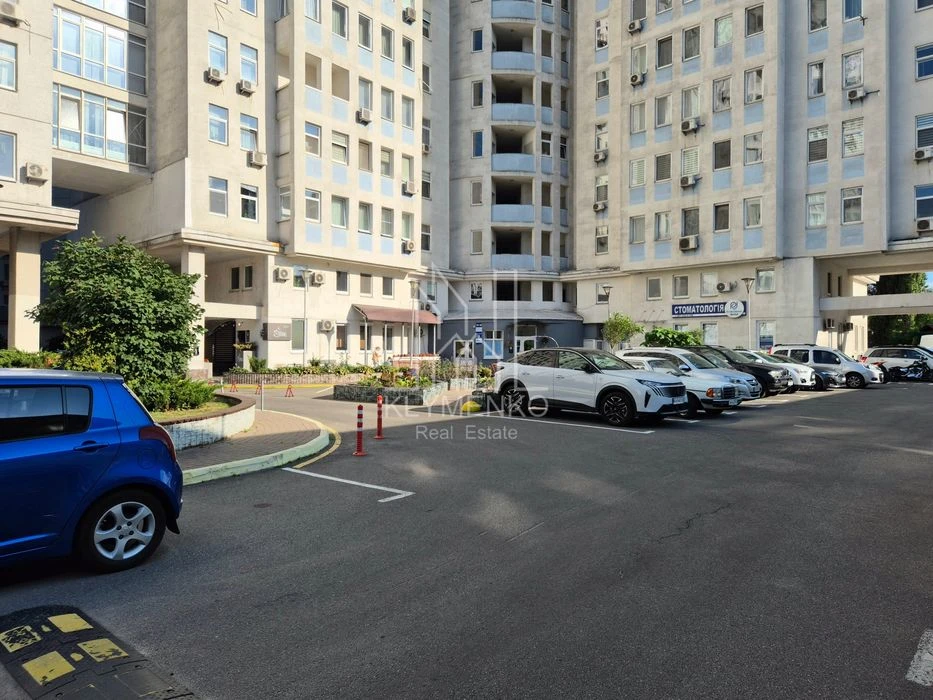 Продаж квартири з дизайнерським ремонтом на Печерську, 57м,