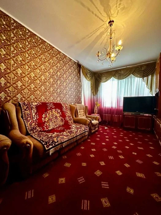 Центр Міста,3 кімнатна квартира 62м2,житловий стан,держ прог
