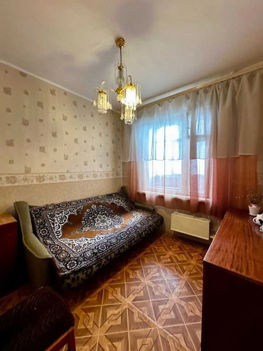 Центр Міста,3 кімнатна квартира 62м2,житловий стан,держ прог