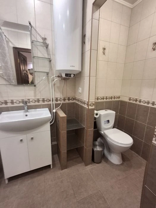 Новинка!70м2 Продаж 2 кім квартири +паркомісце