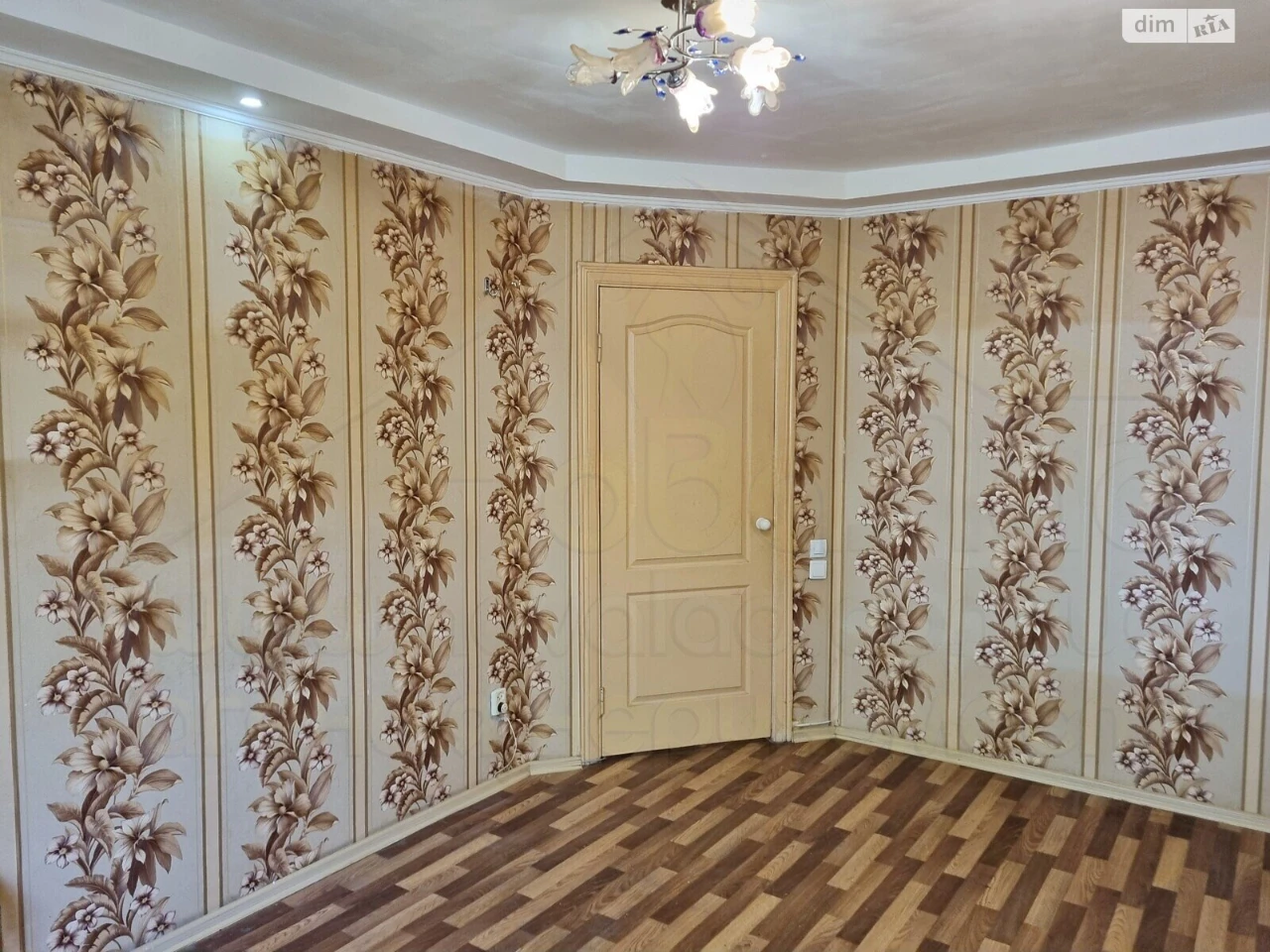 Продаж Квартира Круг