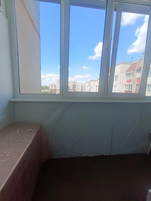 Є-відновлення!Продам чотирикімнатну квартиру за адресою вули