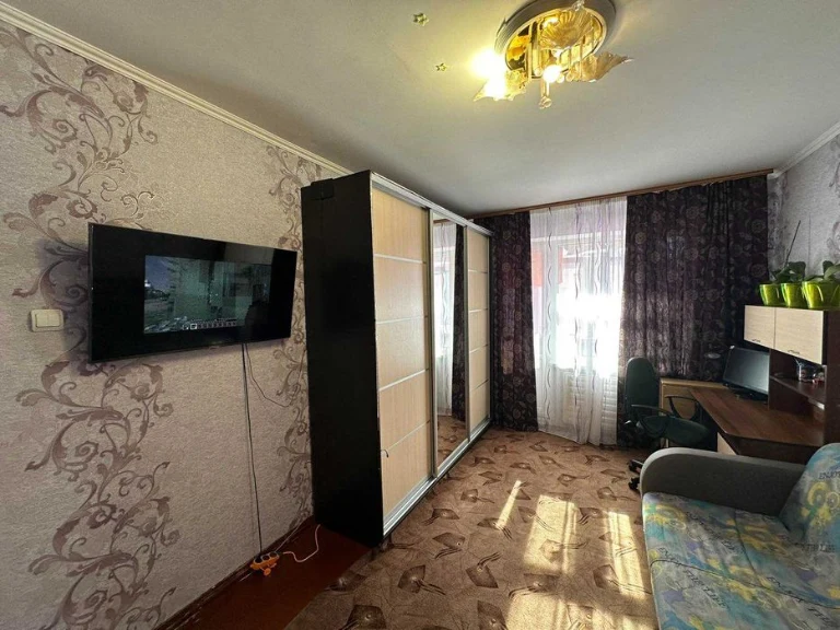 Продаж затишної 1 кімн кв-ри по вул Космонавтів, біля 29-ї ш