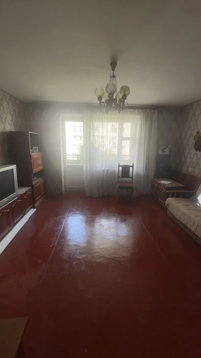 Продам 4-х кімнатну квартиру, ЗАЗ