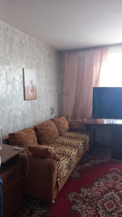 3х кімнатна в цегляному будинку  6/9 в центрі