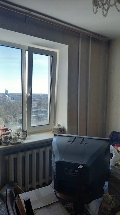 3х кімнатна в цегляному будинку  6/9 в центрі
