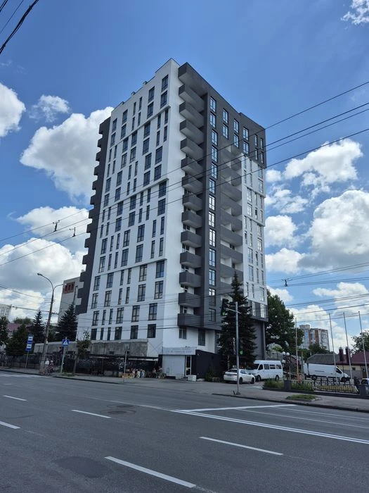 Продам однокімнатну квартиру в новобудові по проспекту Перем