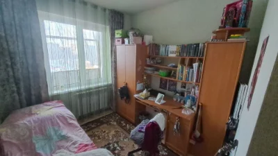 Продам  3 кімнатну квартиру біля ринку  "Нива" на 9 поверсі