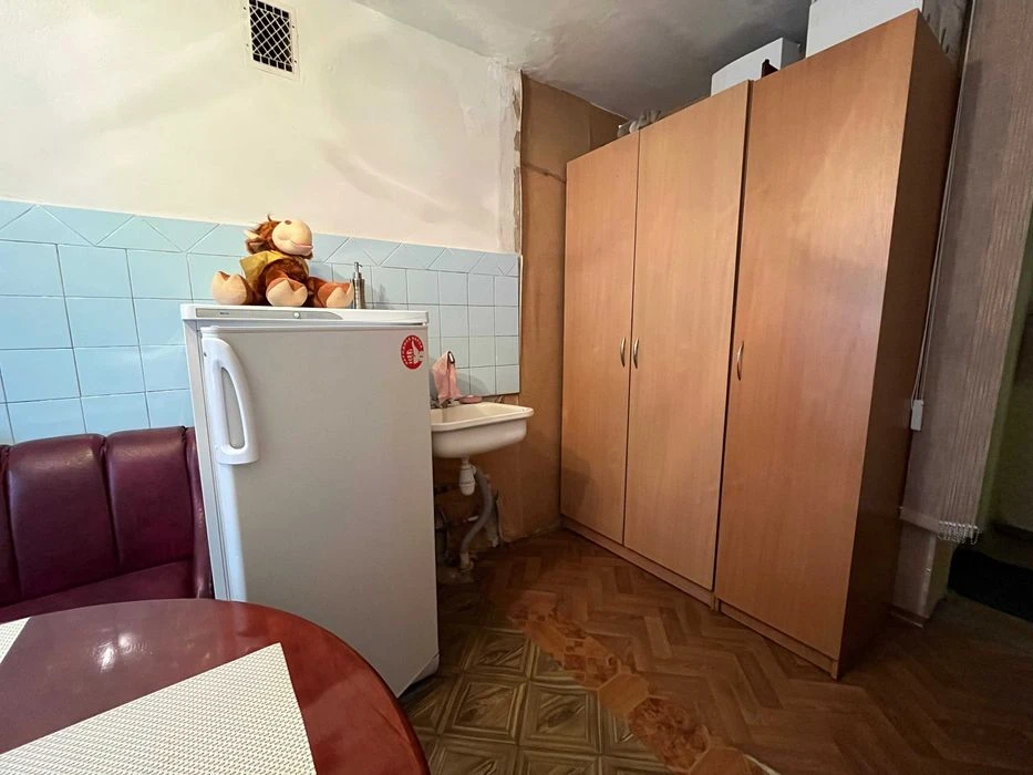 Продається трьохкімнатна квартира 67м2, район ЦУМ.  LD