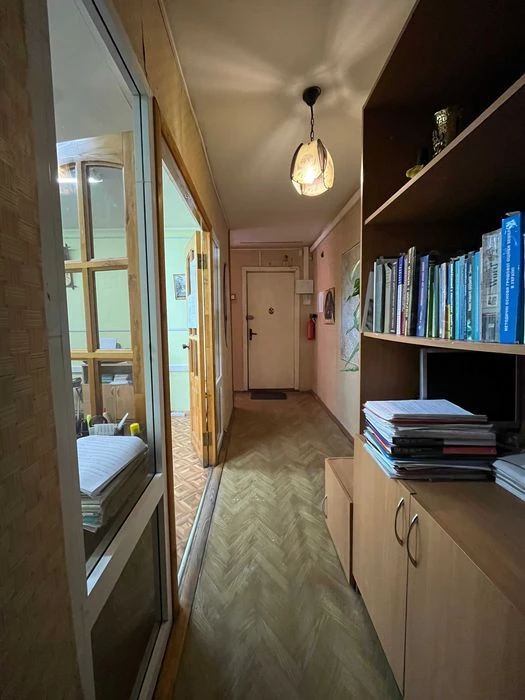 Продається трьохкімнатна квартира 67м2, район ЦУМ.  LD